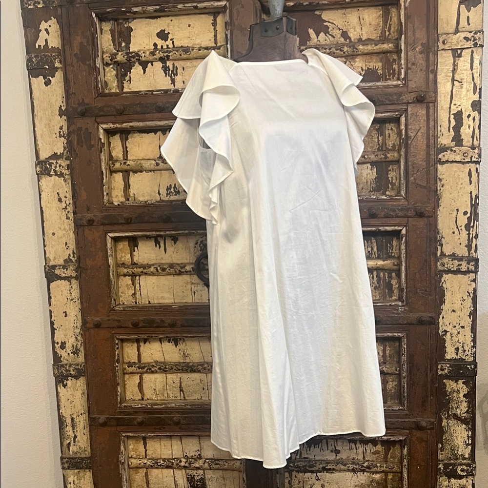 Tara Jarmon Elegant White Ruffle Sleeve Dress with back bow detail